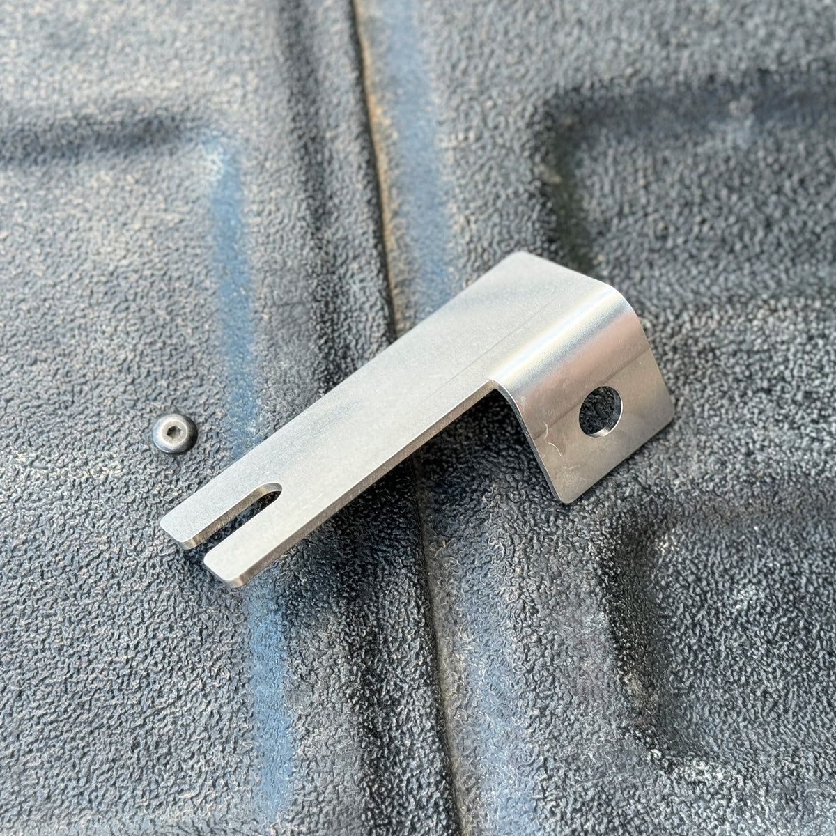 09-18 RAM 1500 Taillight Antenna Mount – NH Overland 09-18 RAM 1500 Taillight Antenna Mount – NH Overland
